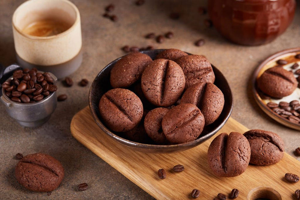 Biscotti al caffè a forma di chicco: facili, bellissimi e profumati